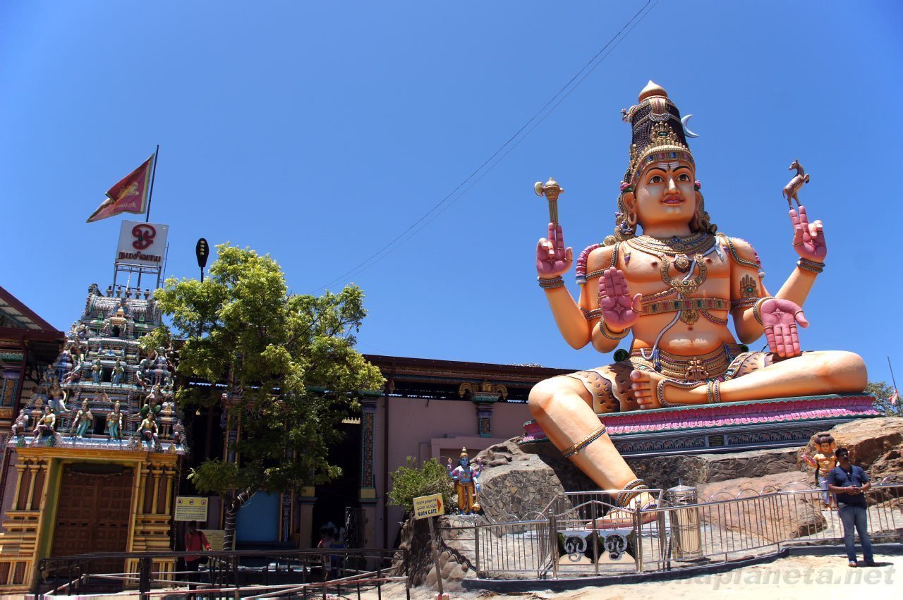 East coast beach and diving tours in Trincomalee Sri Lanka