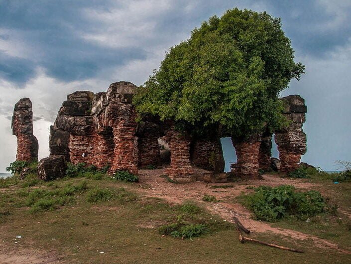 The Doric at Arippu, Mannar